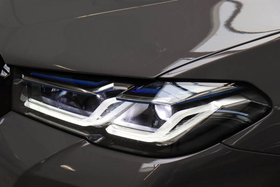 BMW 5 Serie Sedan 530i High Executive M Sport Pakket Automaat / Live Cockpit Professional / Active Protection / Laserlicht / Hifi / Driving Assistant Professional / Stoelventilatie / 19 Inch / Shadow Line / Comfortstoelen / Parkeerhulpsysteem Plus