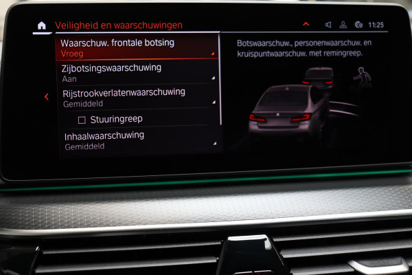 BMW 5 Serie Sedan 530i High Executive M Sport Pakket Automaat / Live Cockpit Professional / Active Protection / Laserlicht / Hifi / Driving Assistant Professional / Stoelventilatie / 19 Inch / Shadow Line / Comfortstoelen / Parkeerhulpsysteem Plus