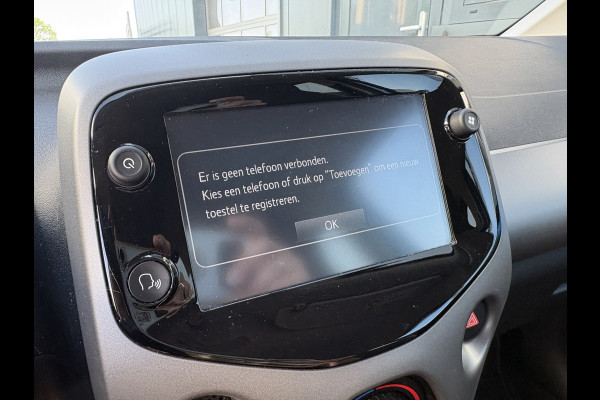Toyota Aygo 1.0 VVT-i X-Play Automaat 5-drs. CAMERA/CARPLAY/MEDIA/LIMITER