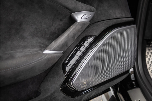 Ferrari Roma Spider 3.9 V8 - Nero Daytona | Full Carbon | Passenger Display | JBL | 360 Camera | Memory