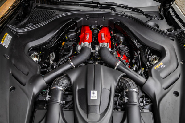 Ferrari Roma Spider 3.9 V8 - Nero Daytona | Full Carbon | Passenger Display | JBL | 360 Camera | Memory
