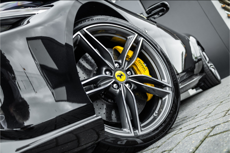 Ferrari Roma Spider 3.9 V8 - Nero Daytona | Full Carbon | Passenger Display | JBL | 360 Camera | Memory