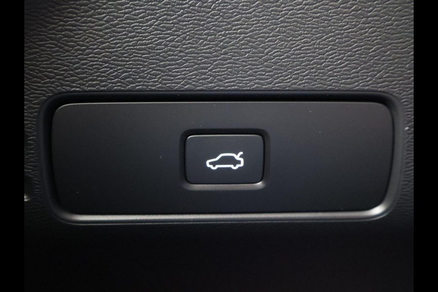 Volvo C40 RECHARGE ULTIMATE 69 kWh + 20 INCH | PANORAMA | 360 CAMERA | HARMAN/KARDON | ADAPTIVE CRUISE