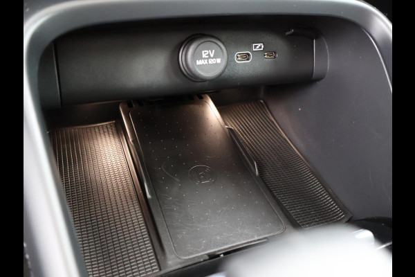 Volvo C40 RECHARGE ULTIMATE 69 kWh + 20 INCH | PANORAMA | 360 CAMERA | HARMAN/KARDON | ADAPTIVE CRUISE