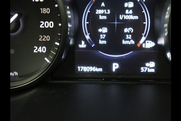 Land Rover Range Rover Evoque 2.0 TD4 180 PK AUT. HSE DYNAMIC + PANORAMA | LEDER | STUURVERW. | 360 CAMERA | DAB | MERIDIAN