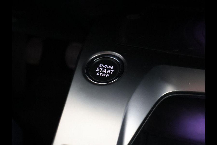 Peugeot 308 1.2 PT 130 PK ALLURE PACK + SFEERVERLICHTING | ADAPTIVE CRUISE | CAMERA | LED | SPORTSTOELEN | PRIVACY GLASS
