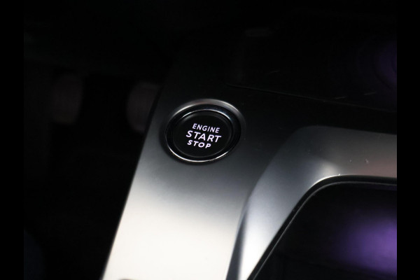 Peugeot 308 1.2 PT 130 PK ALLURE PACK + SFEERVERLICHTING | ADAPTIVE CRUISE | CAMERA | LED | SPORTSTOELEN | PRIVACY GLASS