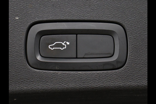 Volvo V60 2.0 T5 Inscription | Trekhaak | Leder | Stoel & Stuurverwarming | Navigatie | Carplay | Harman/Kardon | Full LED | Parkeerhulp | DAB | Memory | Climate control | Bluetooth | Cruise control