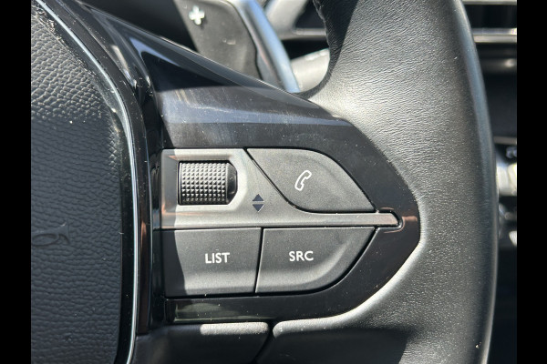 Peugeot 3008 BWJ 2021 | 1.2T 131PK Premium Av. AUTOMAAT | TREKHAAK | PANO SCHUIFDAK | 19'' LMV | CARPLAY | NAVI | CLIMA | AGR | LEDER/STOF | PDC | STOELVERW |