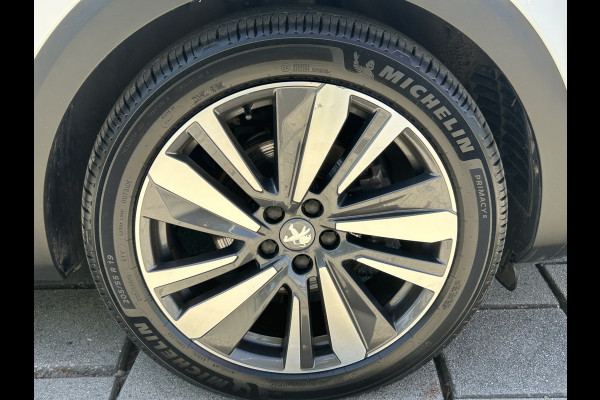 Peugeot 3008 BWJ 2021 | 1.2T 131PK Premium Av. AUTOMAAT | TREKHAAK | PANO SCHUIFDAK | 19'' LMV | CARPLAY | NAVI | CLIMA | AGR | LEDER/STOF | PDC | STOELVERW |