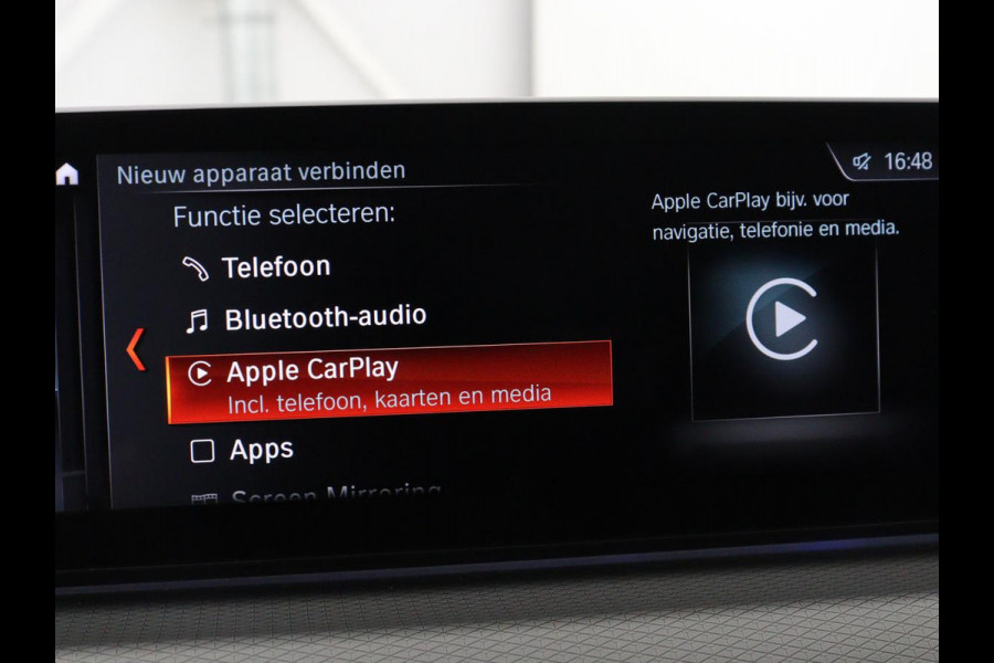 BMW 5 Serie 520i M Sport | Head-Up | Leder | Stoelverwarming | Camera | Sportstoelen | Park Assist | Carplay | Sfeerverlichting | Navigatie | Cruise control | Memory | Climate control | 19'' | Bluetooth