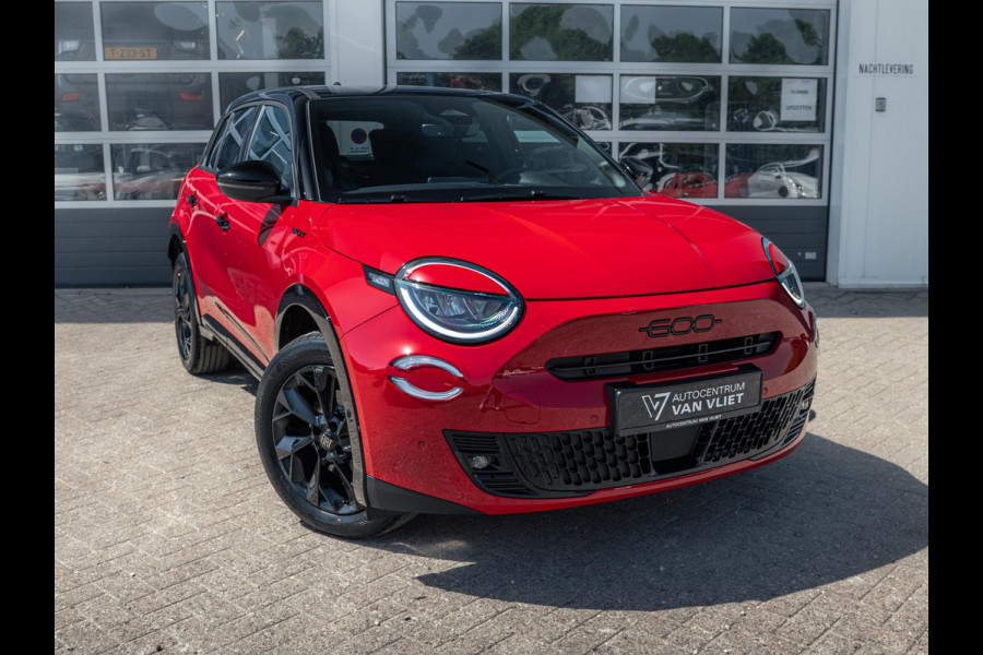 Fiat 600E Sport 54 kWh | Clima | Adapt. Cruise | Navi | Winter Pack | Camera | 18"  | Apple Carplay