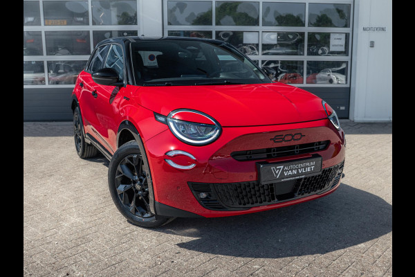 Fiat 600E Sport 54 kWh | Clima | Adapt. Cruise | Navi | Winter Pack | Camera | 18"  | Apple Carplay