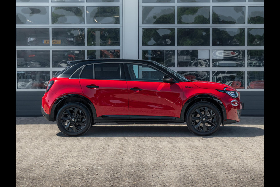 Fiat 600E Sport 54 kWh | Clima | Adapt. Cruise | Navi | Winter Pack | Camera | 18"  | Apple Carplay