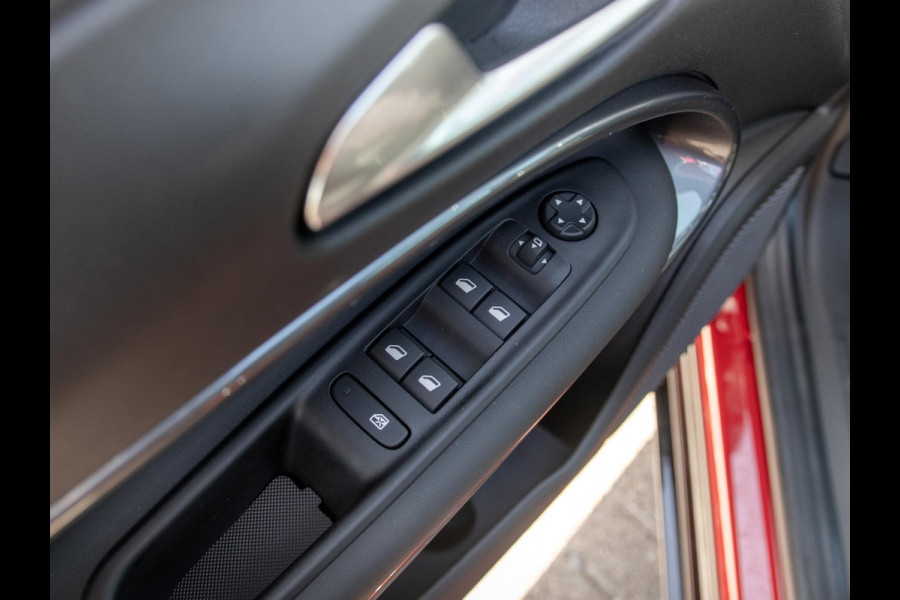 Fiat 600E Sport 54 kWh | Clima | Adapt. Cruise | Navi | Winter Pack | Camera | 18"  | Apple Carplay