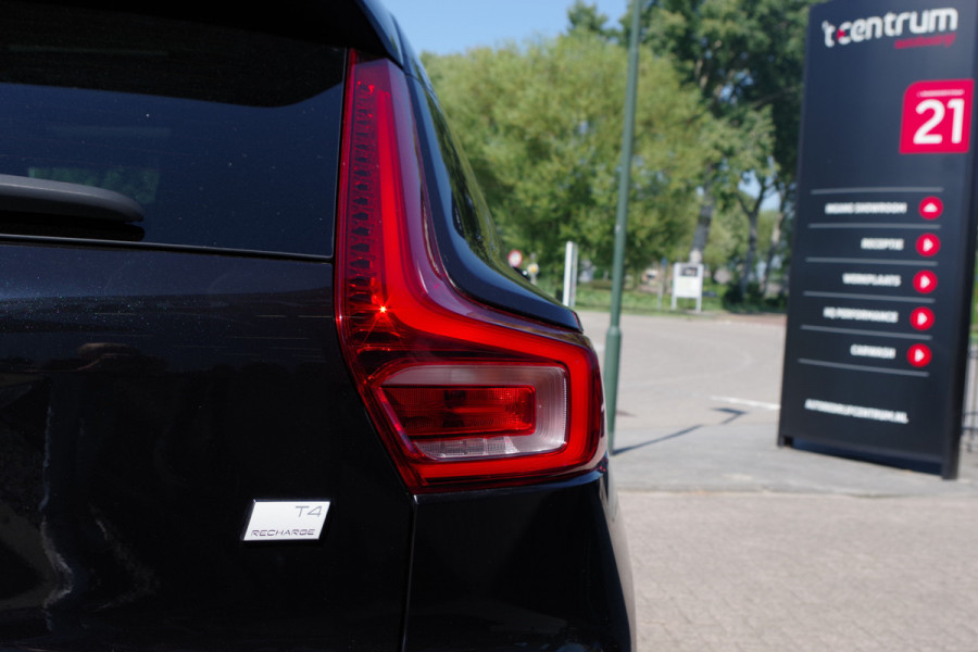 Volvo XC40 1.5 T4 211 PK Recharge Inscription, Trekhaak, Panoramadak, Harman/Kardon, 360 Camera