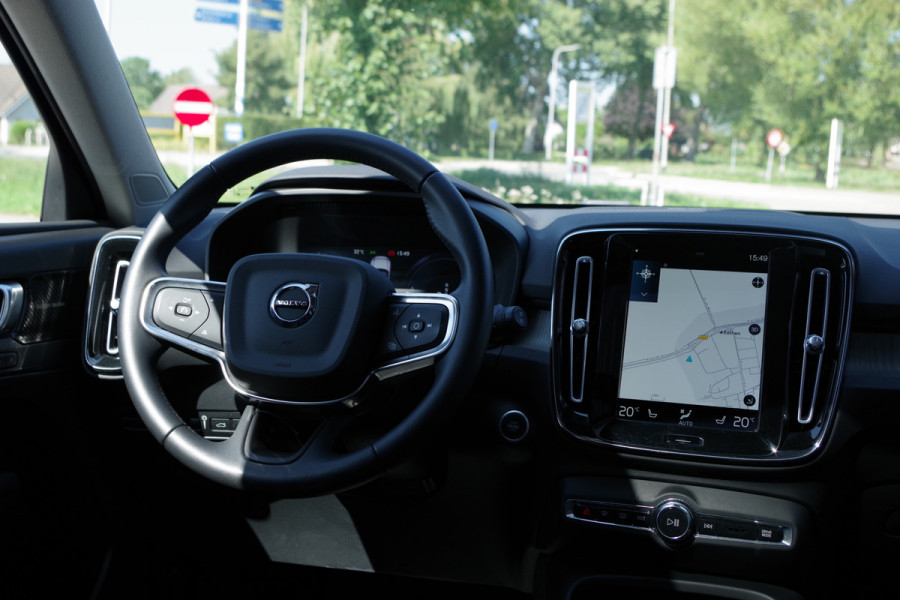 Volvo XC40 1.5 T4 211 PK Recharge Inscription, Trekhaak, Panoramadak, Harman/Kardon, 360 Camera