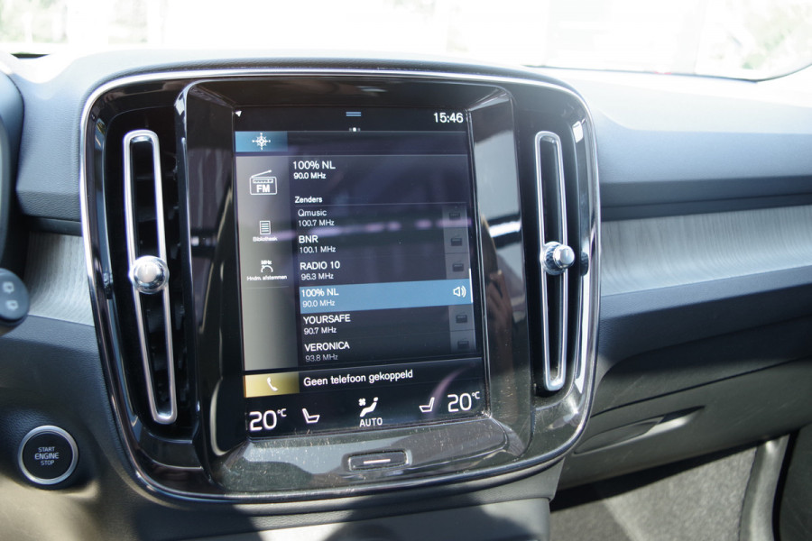 Volvo XC40 1.5 T4 211 PK Recharge Inscription, Trekhaak, Panoramadak, Harman/Kardon, 360 Camera