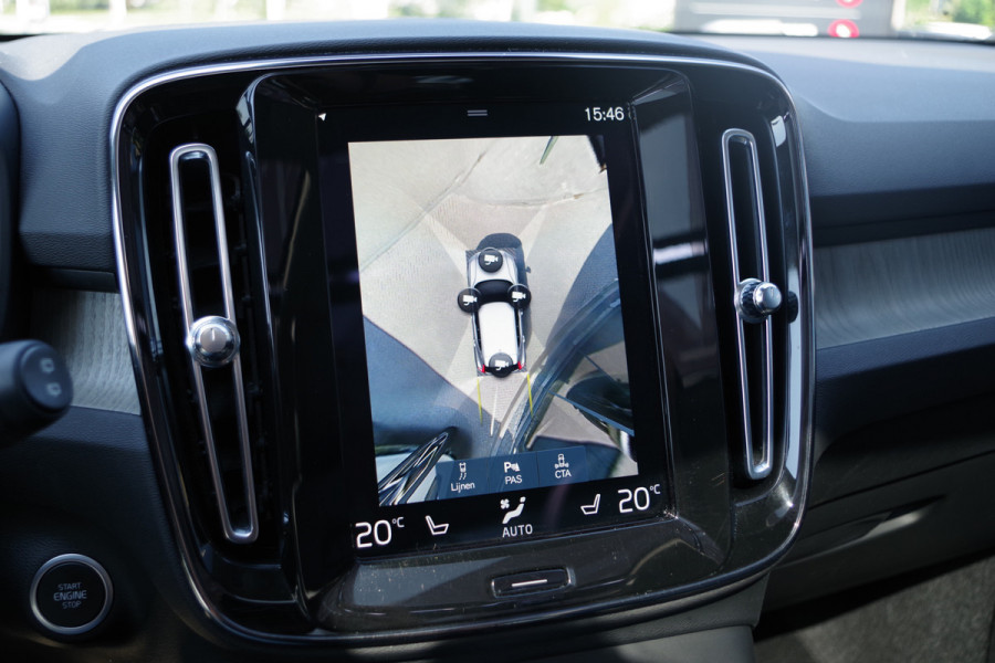 Volvo XC40 1.5 T4 211 PK Recharge Inscription, Trekhaak, Panoramadak, Harman/Kardon, 360 Camera