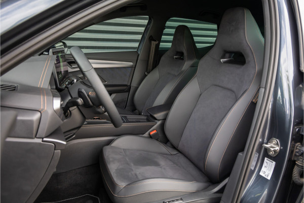 CUPRA Formentor 1.5 TSI e-Hybrid VZ Performance Trekhaak - Sennheiser - ACC