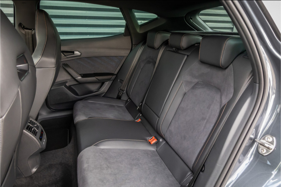 CUPRA Formentor 1.5 TSI e-Hybrid VZ Performance Trekhaak - Sennheiser - ACC