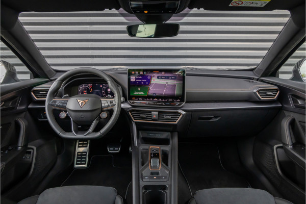 CUPRA Formentor 1.5 TSI e-Hybrid VZ Performance Trekhaak - Sennheiser - ACC