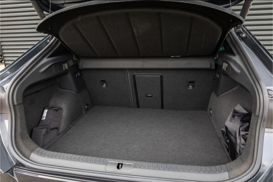 CUPRA Formentor 1.5 TSI e-Hybrid VZ Performance Trekhaak - Sennheiser - ACC