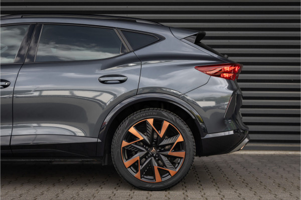 CUPRA Formentor 1.5 TSI e-Hybrid VZ Performance Trekhaak - Sennheiser - ACC