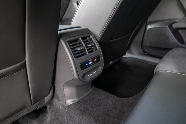 CUPRA Formentor 1.5 TSI e-Hybrid VZ Performance Trekhaak - Sennheiser - ACC
