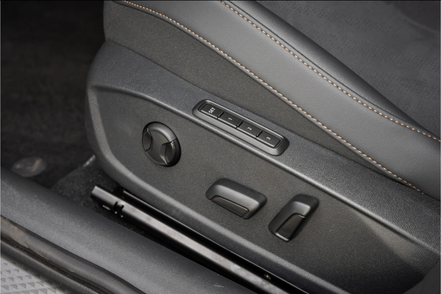 CUPRA Formentor 1.5 TSI e-Hybrid VZ Performance Trekhaak - Sennheiser - ACC