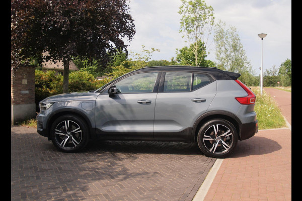 Volvo XC40 1.5 T5 Recharge R-Design | Panoramadak | Trekhaak | Harman Kardon | 360 Camera | Apple Carplay |