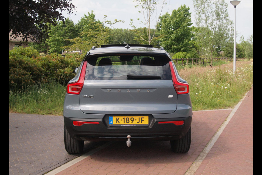 Volvo XC40 1.5 T5 Recharge R-Design | Panoramadak | Trekhaak | Harman Kardon | 360 Camera | Apple Carplay |