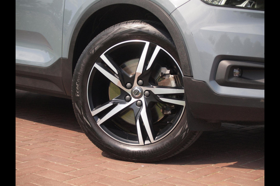 Volvo XC40 1.5 T5 Recharge R-Design | Panoramadak | Trekhaak | Harman Kardon | 360 Camera | Apple Carplay |