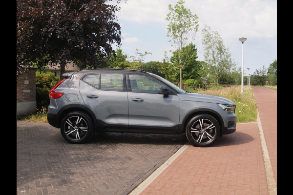 Volvo XC40 1.5 T5 Recharge R-Design | Panoramadak | Trekhaak | Harman Kardon | 360 Camera | Apple Carplay |