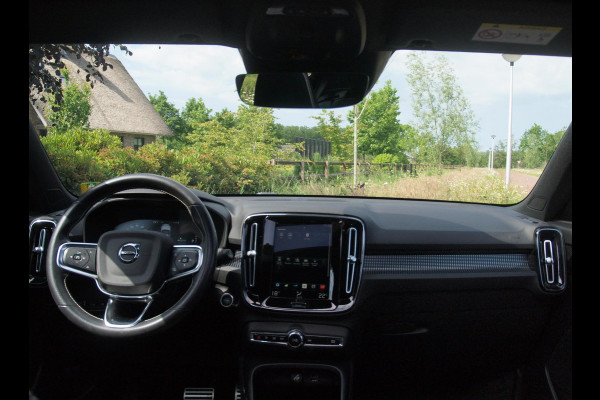 Volvo XC40 1.5 T5 Recharge R-Design | Panoramadak | Trekhaak | Harman Kardon | 360 Camera | Apple Carplay |