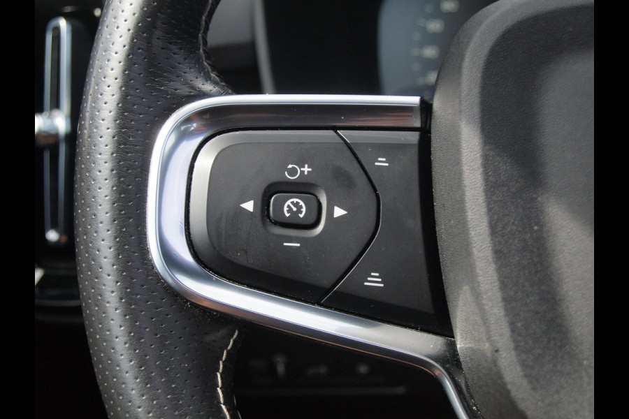 Volvo XC40 1.5 T5 Recharge R-Design | Panoramadak | Trekhaak | Harman Kardon | 360 Camera | Apple Carplay |
