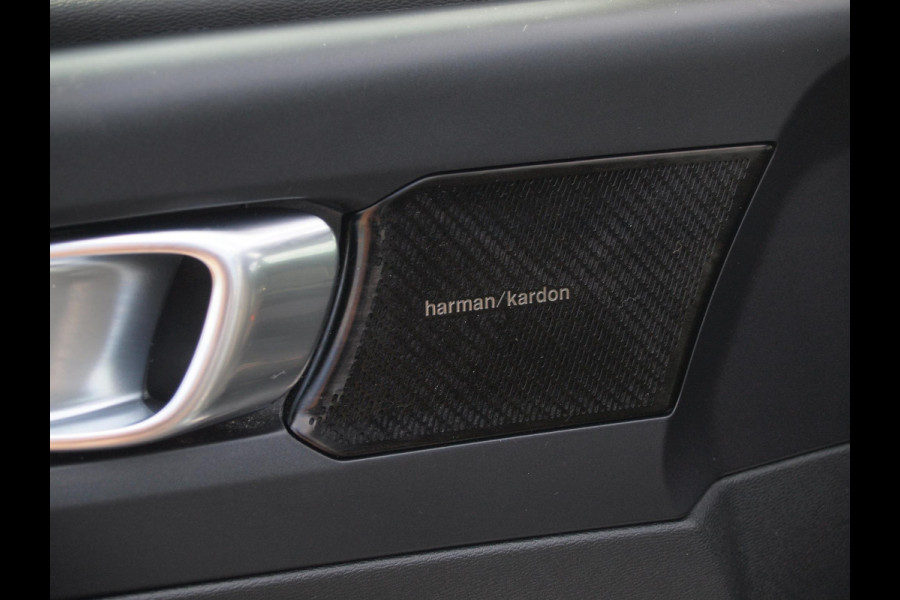 Volvo XC40 1.5 T5 Recharge R-Design | Panoramadak | Trekhaak | Harman Kardon | 360 Camera | Apple Carplay |