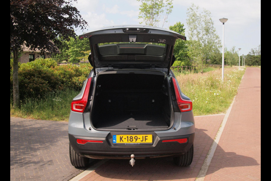 Volvo XC40 1.5 T5 Recharge R-Design | Panoramadak | Trekhaak | Harman Kardon | 360 Camera | Apple Carplay |