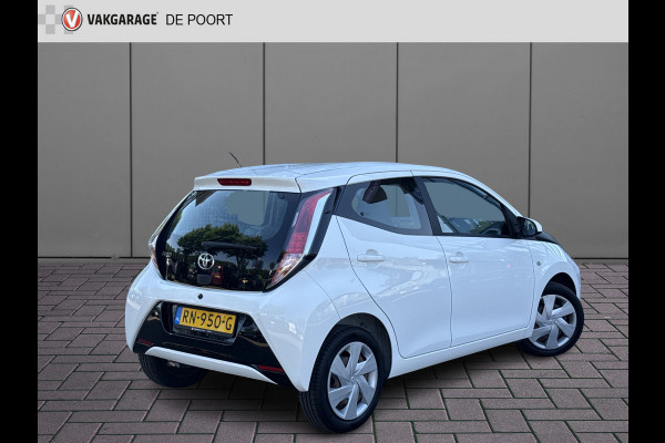 Toyota Aygo 1.0 VVT-i x-play | Camera | Carplay | Cruisec. | Navi