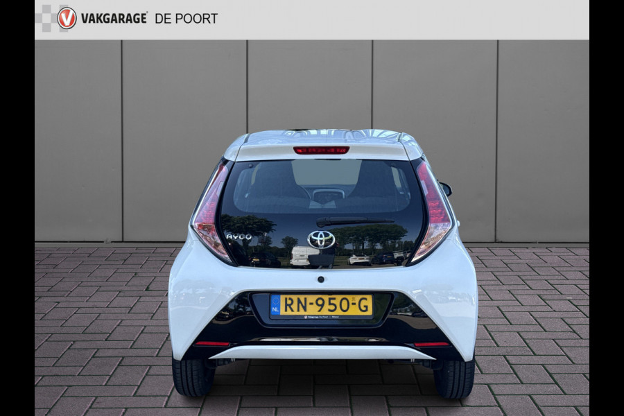 Toyota Aygo 1.0 VVT-i x-play | Camera | Carplay | Cruisec. | Navi