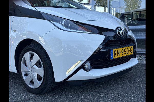 Toyota Aygo 1.0 VVT-i x-play | Camera | Carplay | Cruisec. | Navi