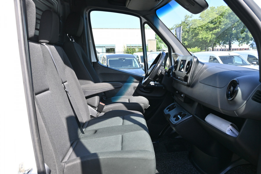 Mercedes-Benz Sprinter 516 CDI L2H2 Geveerde stoel, Navigatie met camera