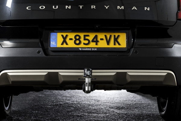 MINI Countryman 1.5 170 PK C Favoured XL Org. NL | S/K-Panodak | Elek. Trekhaak | Adapt. Cruise | Memory | Stoel-+Stuurverw. | Harman/Kardon | PDC | 360 Camera | NAV + App. Connect | ECC | Elek. Klep. | LM 19" |