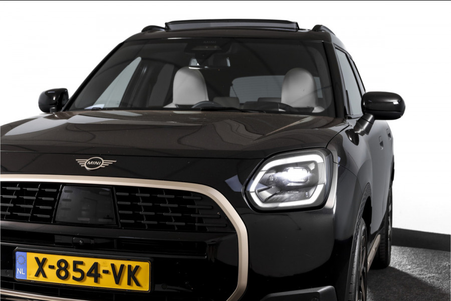 MINI Countryman 1.5 170 PK C Favoured XL Org. NL | S/K-Panodak | Elek. Trekhaak | Adapt. Cruise | Memory | Stoel-+Stuurverw. | Harman/Kardon | PDC | 360 Camera | NAV + App. Connect | ECC | Elek. Klep. | LM 19" |