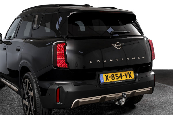 MINI Countryman 1.5 170 PK C Favoured XL Org. NL | S/K-Panodak | Elek. Trekhaak | Adapt. Cruise | Memory | Stoel-+Stuurverw. | Harman/Kardon | PDC | 360 Camera | NAV + App. Connect | ECC | Elek. Klep. | LM 19" |