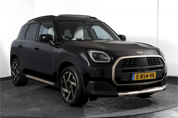 MINI Countryman 1.5 170 PK C Favoured XL Org. NL | S/K-Panodak | Elek. Trekhaak | Adapt. Cruise | Memory | Stoel-+Stuurverw. | Harman/Kardon | PDC | 360 Camera | NAV + App. Connect | ECC | Elek. Klep. | LM 19" |