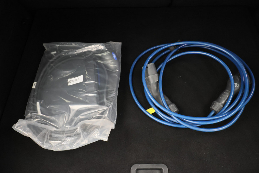 Ford Kuga 2.5 PHEV ST-Line Virtual Cockpit, Cruise, Camera, Apple Carplay, DAB, Elek. Trekhaak, 18''