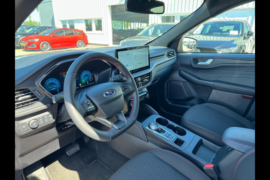 Ford Kuga 2.5 PHEV ST-Line 243pk | Winterpack | Wegklapbare Trekhaak | 2.100kg Trekgewicht | Orig. NL auto