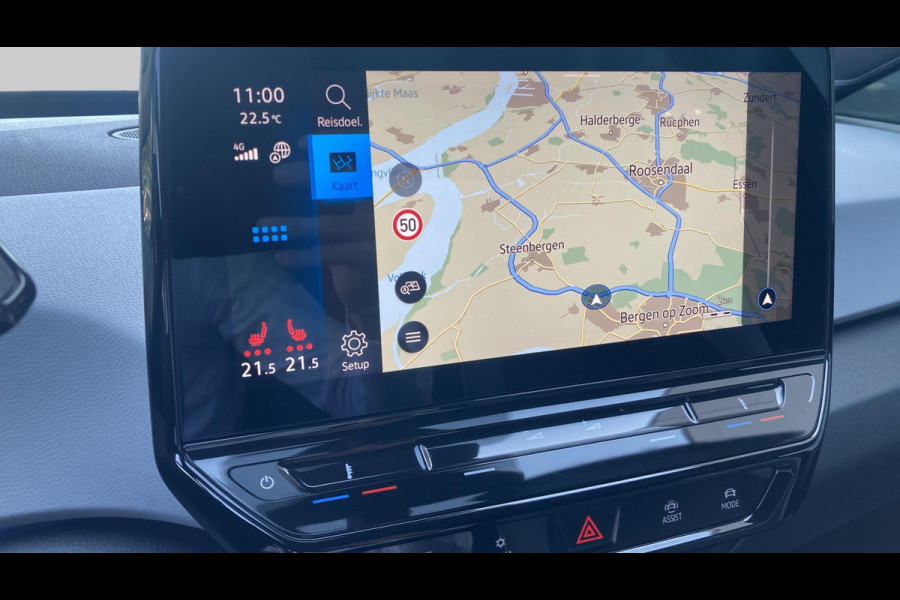 Volkswagen ID.3 First Plus 58 kWh 204pk | Camera | Stoelverwarming | IQ light | App Connect
