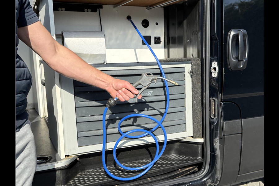 Iveco Daily 35C21 3.0 210 PK AUTOMAAT L3H2 N1 / MOTORSPORT INRICHTING / LUIFEL / LUCHTSLANG / DUBBEL LUCHT / 3-ZITS